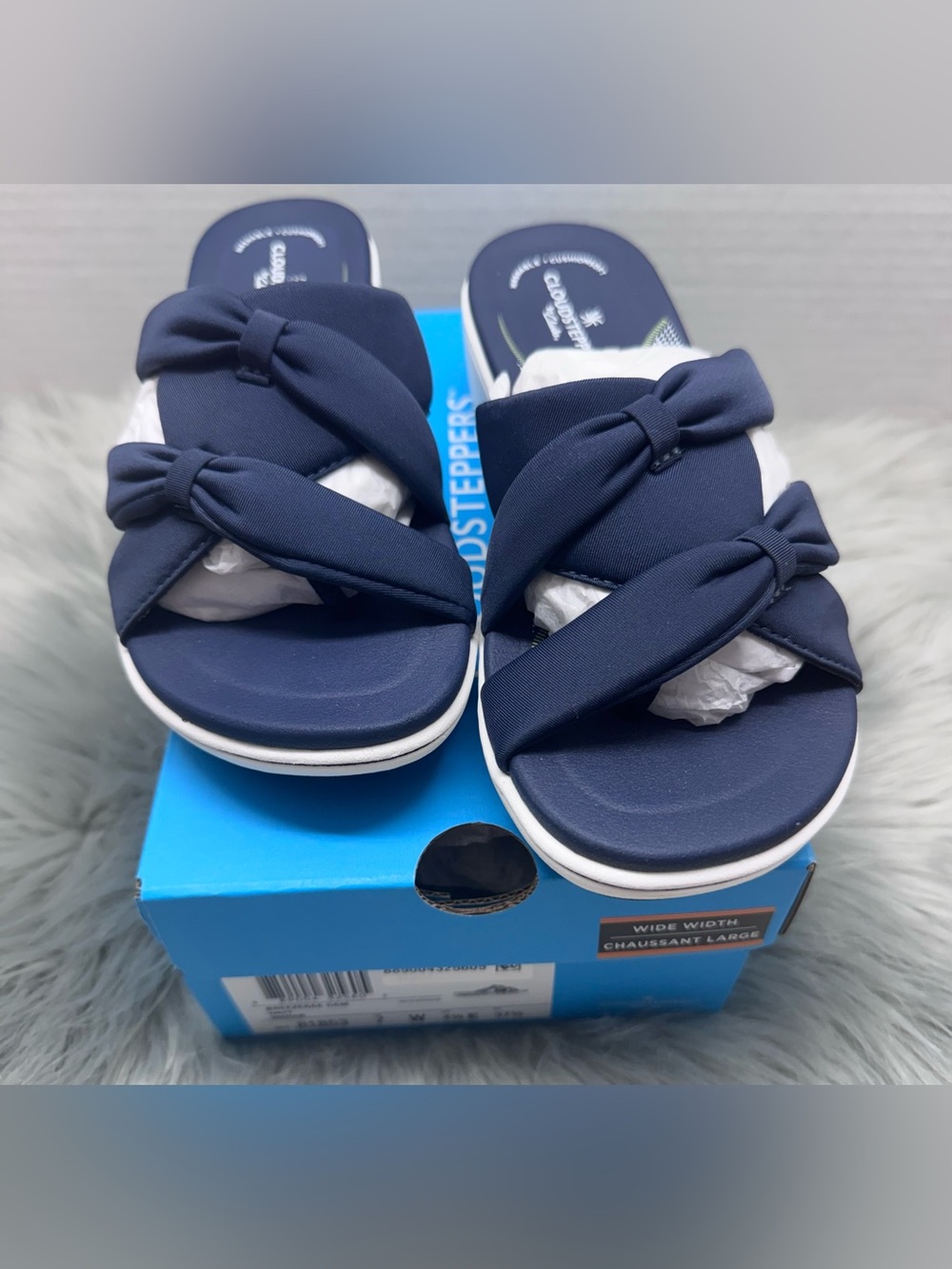 *NIB* Clarks Cloudsteppers Breeze Rae Cam Slip-On Flat Sandals Size 7W
